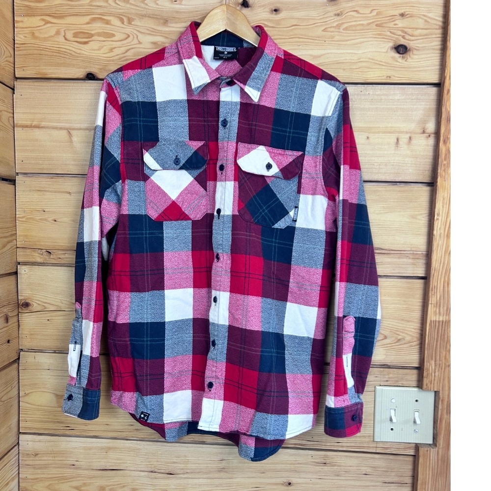 Trees Mountain Apparel Mens Red Plaid Flannel Button Up Shirt Made in Canada L‎